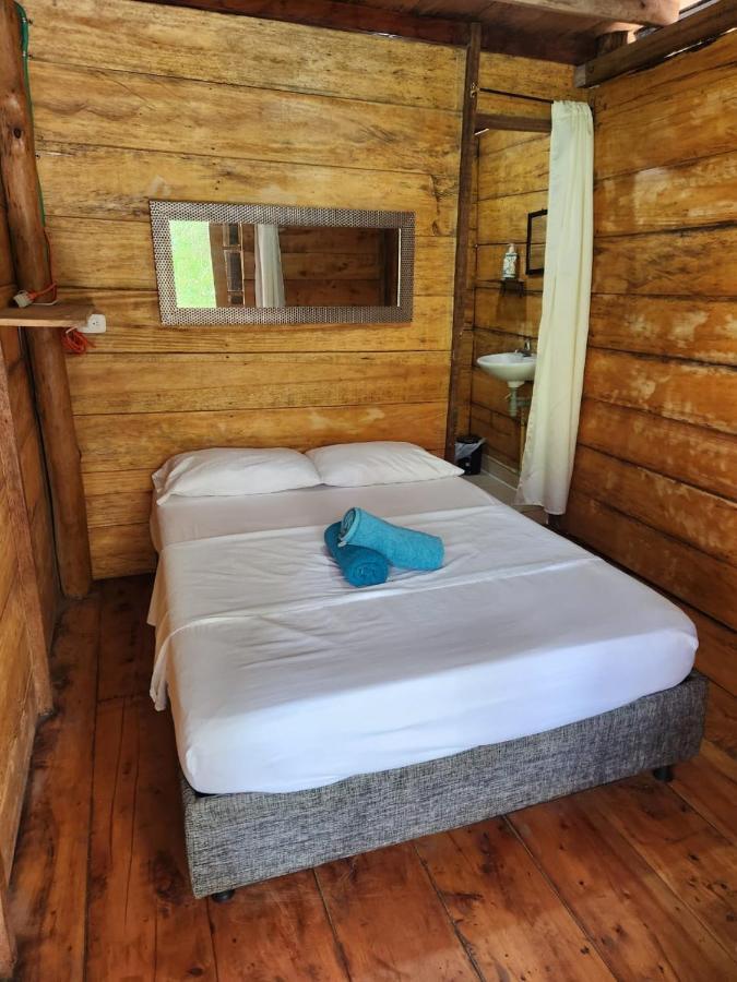 El Almendron Beach Hostel Guachaca Екстериор снимка